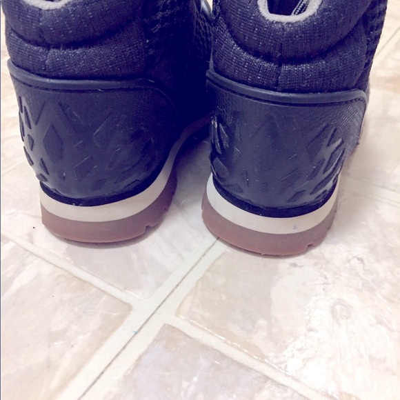 Timberlands - Picture 3 of 3